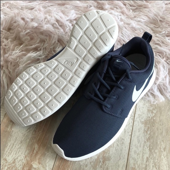 NWT Nike Roshe one navy - Picture 7 of 7